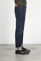 Harris pantalón 5 bolsillos de hombre en tecno denim stretch carrot fit
