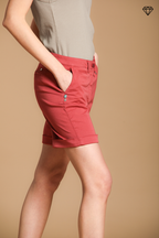 Jaqueline bermuda chino mujer en gabardina con tachuelas slim fit ①