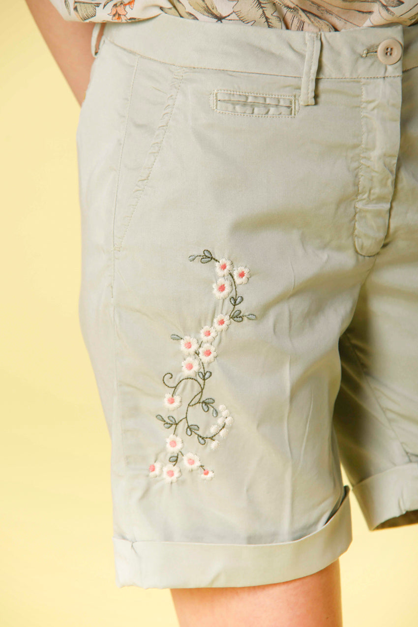 image 2 of woman's chino bermuda in tencel with embroidery jaqueline curvie model in light green curvy fit by mason's