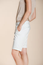 New York bermuda chino mujer en raso stretch slim fit