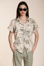 Livia camisa mujer manga corta en tela mezcla lino y viscosa estampado floral
