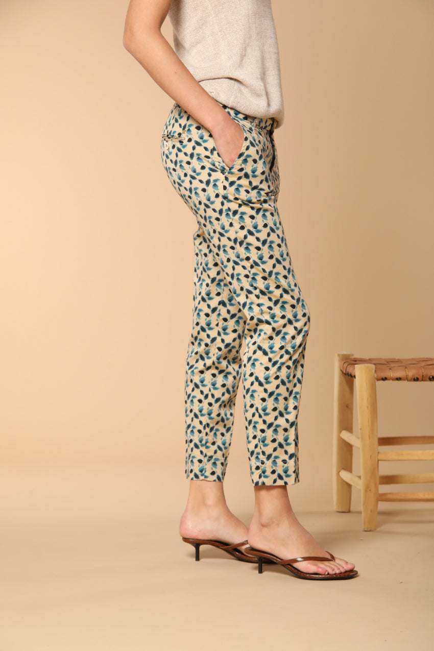 Jaqueline Curvie women's chino trousers in stretch cotton satin with leaf print curvy