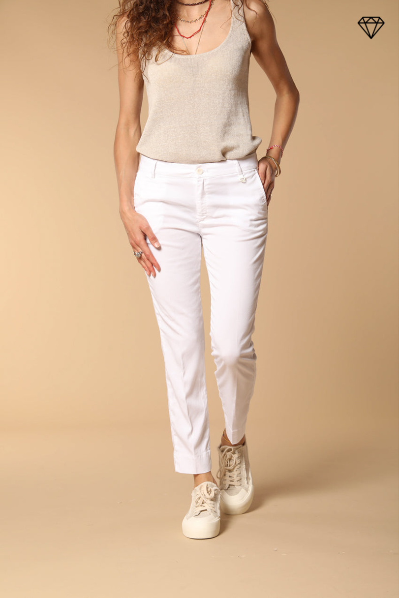 Immagine 1 pantalone chino donna in twill modello Jaqueline Curvie curvy fit