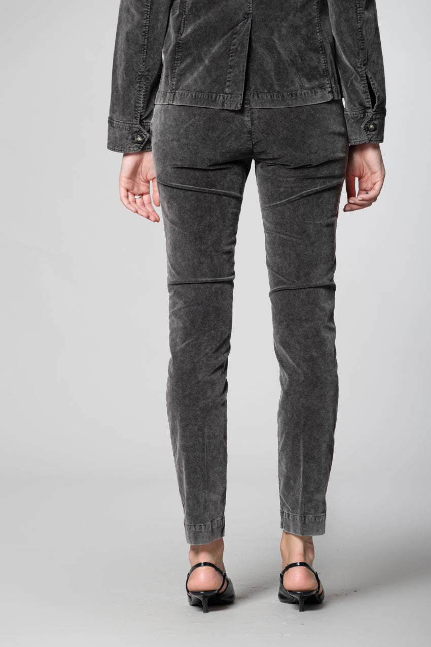 Jaqueline Archivio pantalon chino femme en velours 1000 raies slim fit