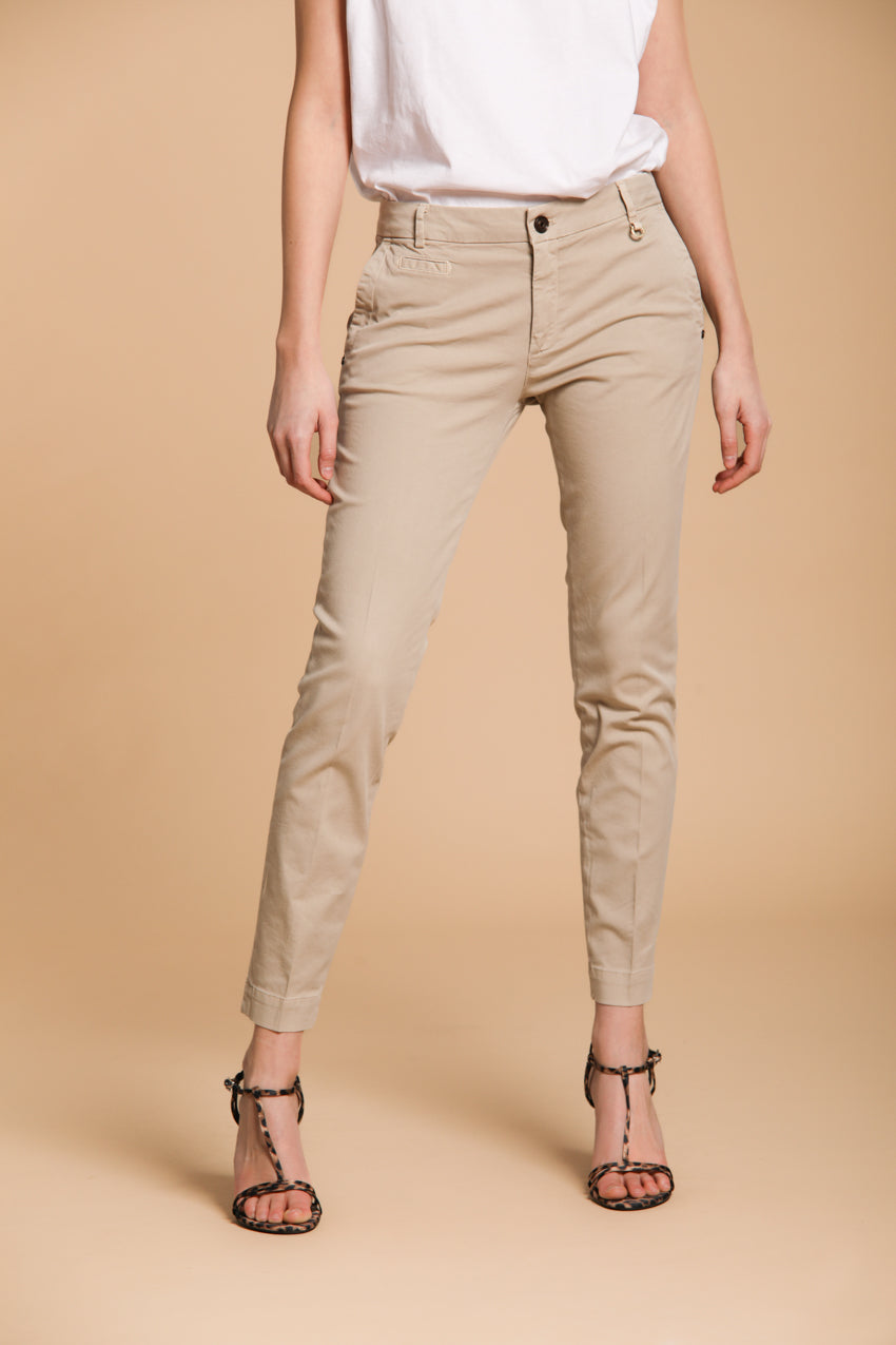 Jaqueline Archivio pantalón chino de mujer en gabardina slim fit