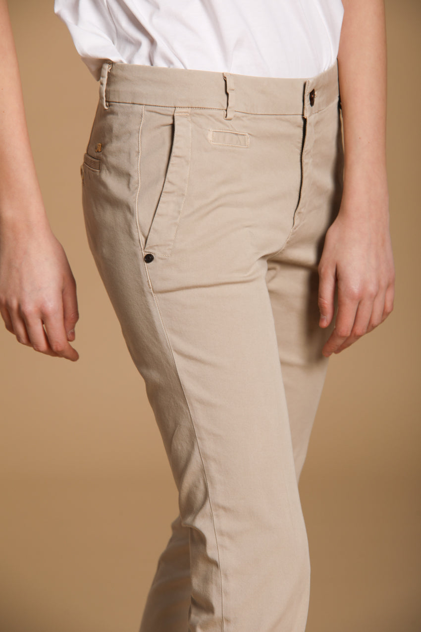 Jaqueline Archivio pantalón chino de mujer en gabardina slim fit