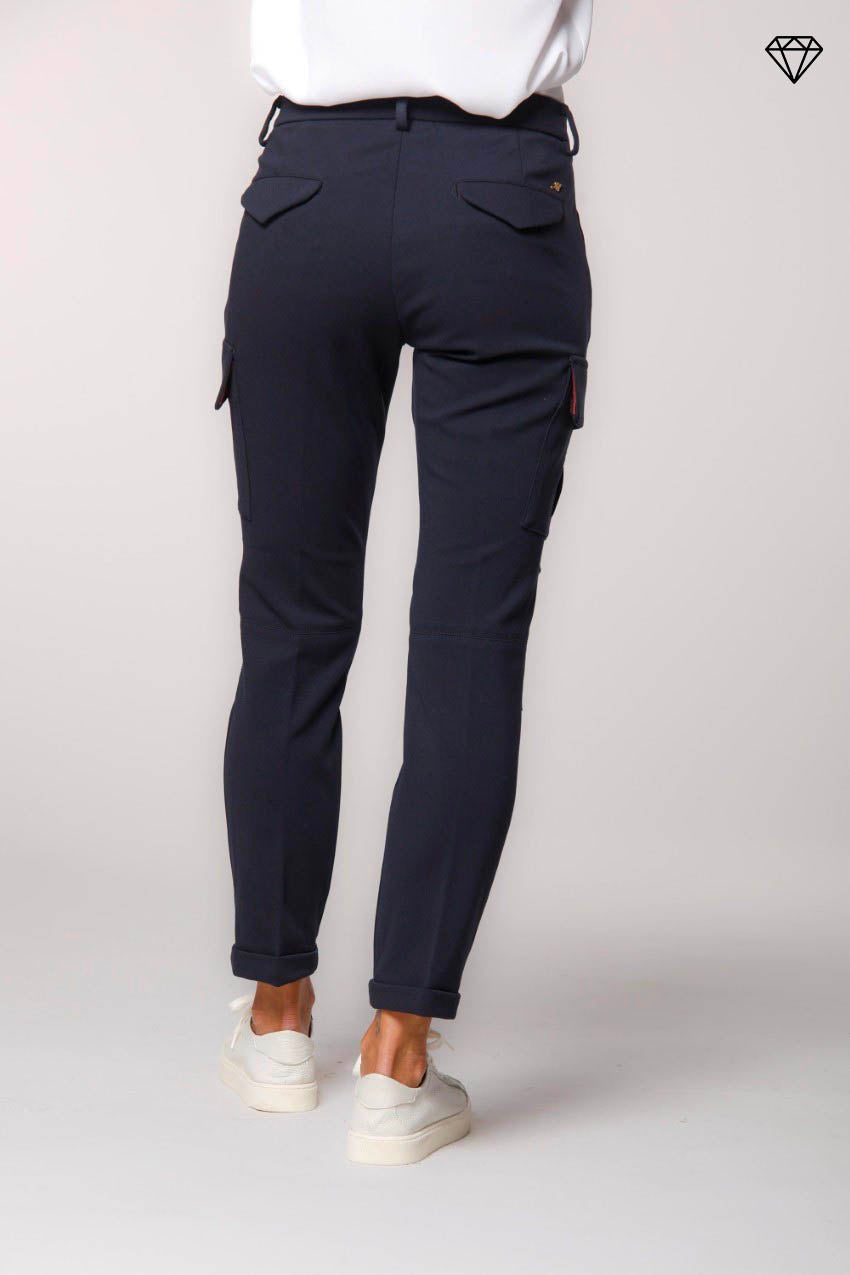 Immagine 1 di pantalone cargo donna in jersey tecnico modello Chile City curvy fit