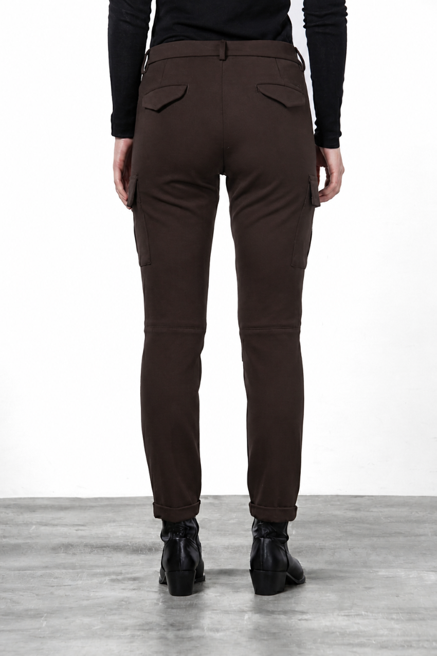 Chile City women’s cargo pants in technical jersey with slim fit
