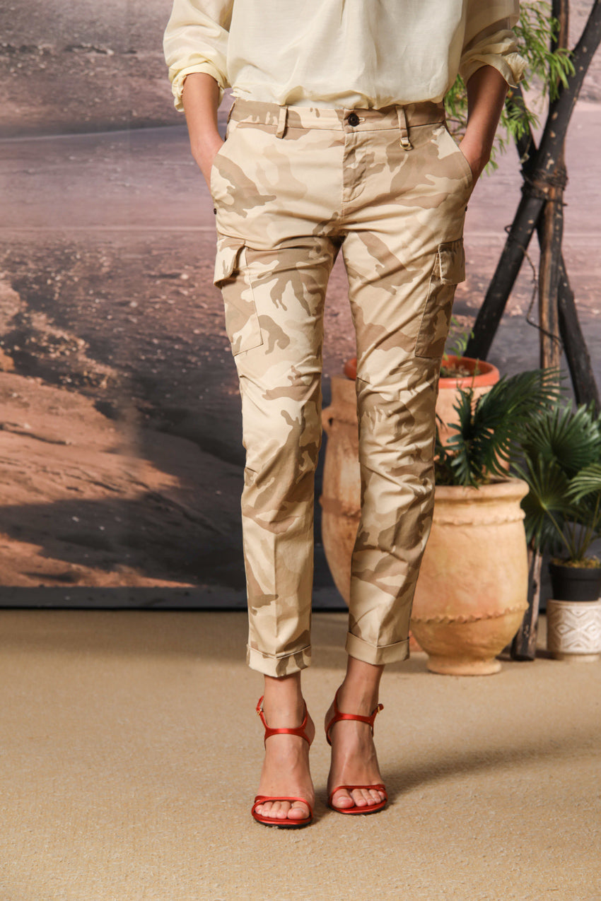 Chile City women's cargo pants in satin with camouflage print slim fit