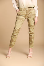 Chile City women's cargo pants in satin with camouflage print slim fit