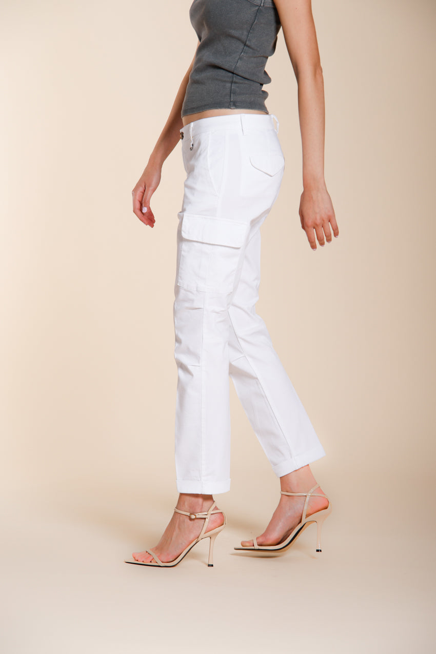 Chile City pantalón cargo mujer en gabardina stretch slim fit