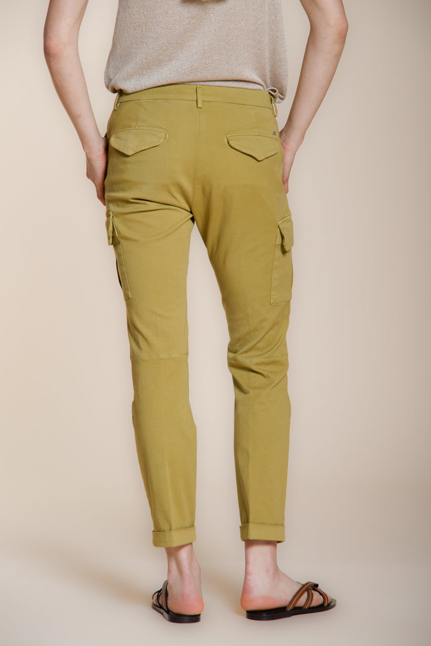 Chile City pantalón cargo mujer en gabardina stretch slim fit