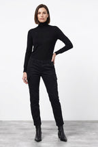 Chile City pantalón cargo de mujer en raso slim fit