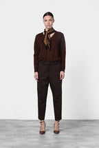 New York O Shape pantalon chino femme en jersey technique carrot fit