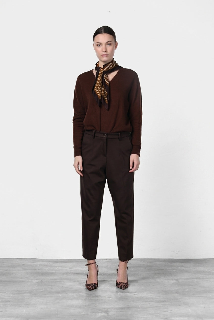 New York O Shape pantalon chino femme en jersey technique carrot fit