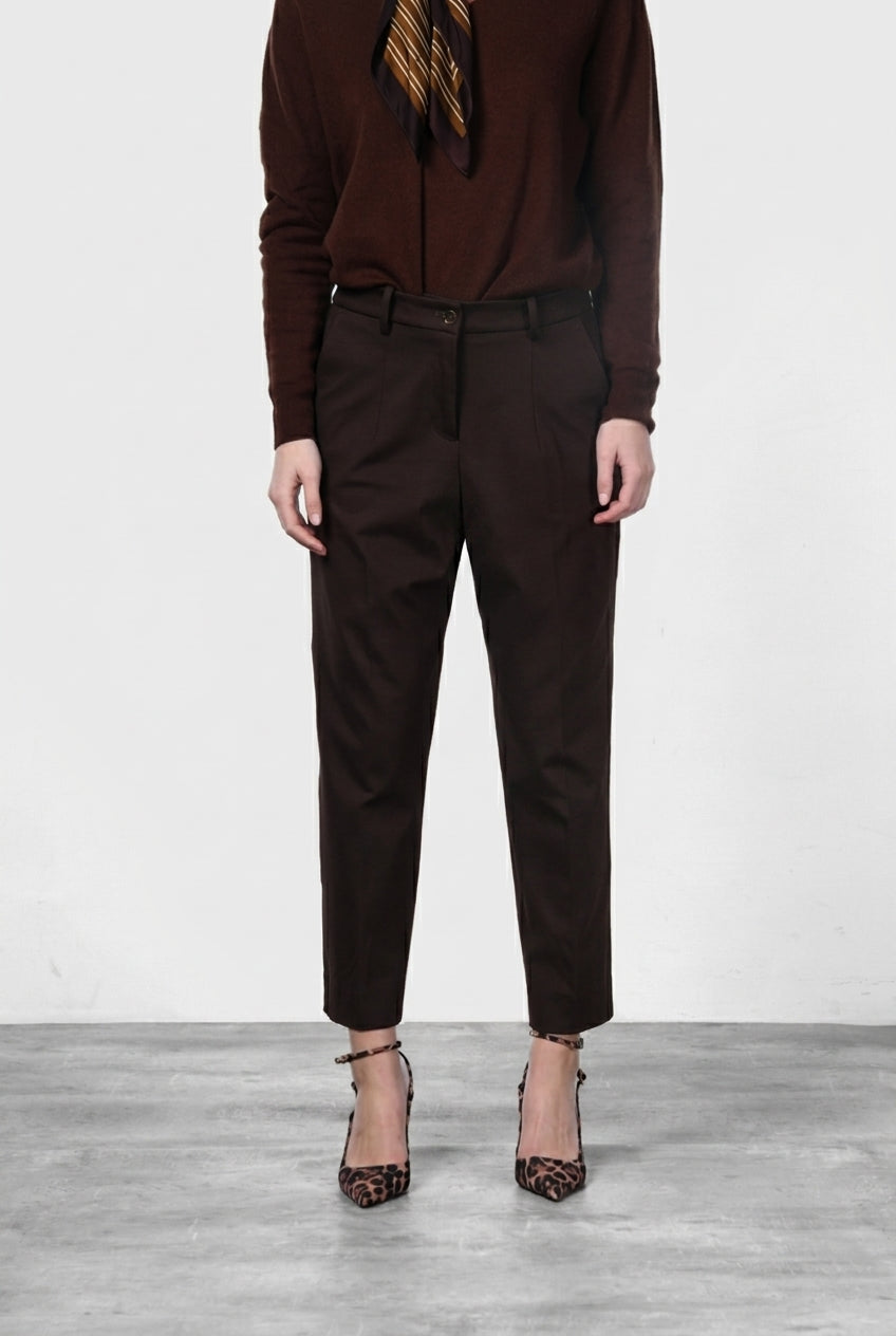 New York O Shape pantalon chino femme en jersey technique carrot fit