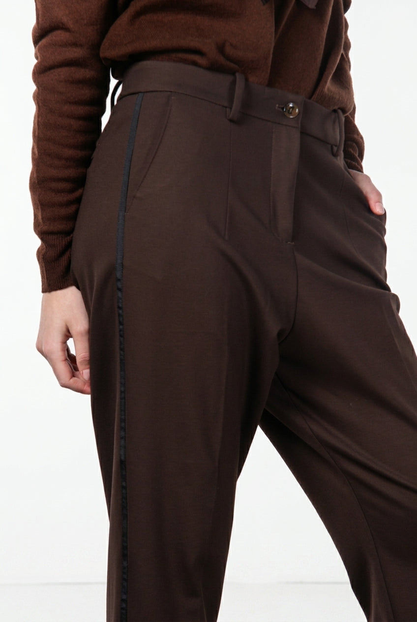 New York O Shape pantalon chino femme en jersey technique carrot fit