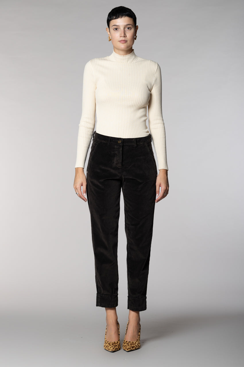 New York Carrot pantalón chino mujer en terciopelo carrot fit