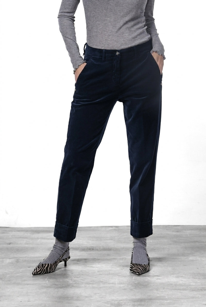 New York Carrot Chinohose für Damen aus glattem Samt mit carrot fit ①
