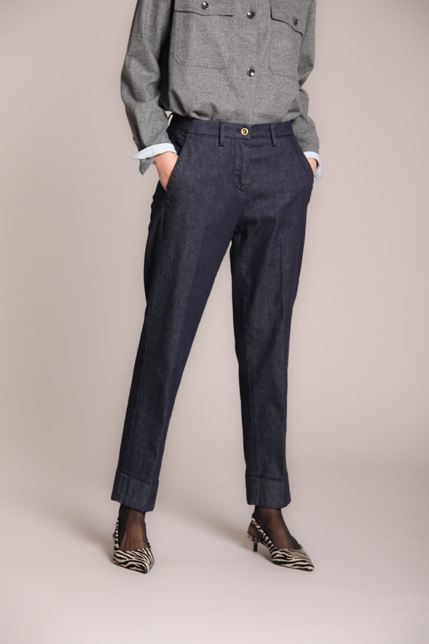 Foto 1 New York Carrot pantalone chino donna in denim stretch carrot fit