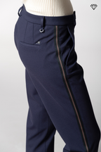 New York Carrot Damen-Chinohose aus technischem Jersey carrot fit ①