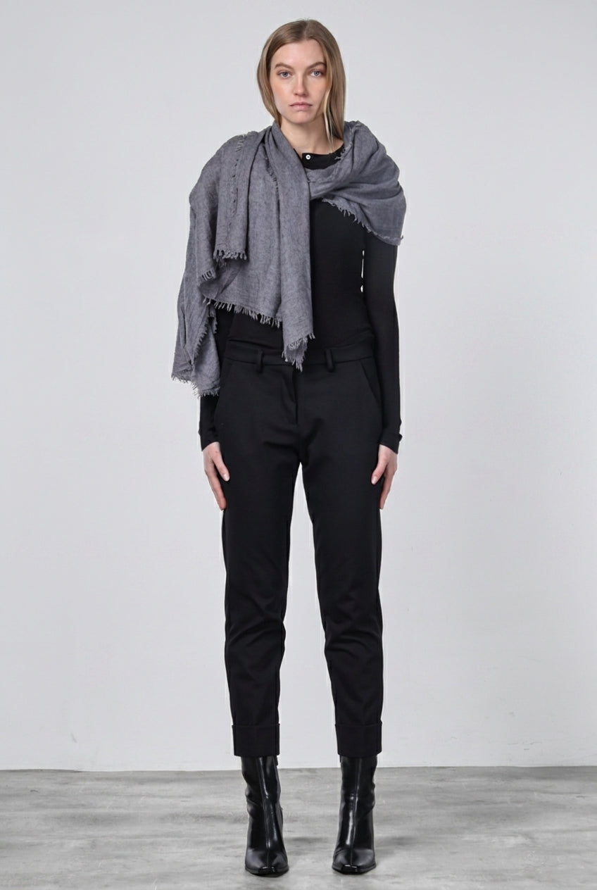 New York Carrot women’s chino pants in technical jersey with carrot fit ①