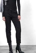 New York Carrot Chinohose für Damen aus technischem Jersey mit carrot fit ①