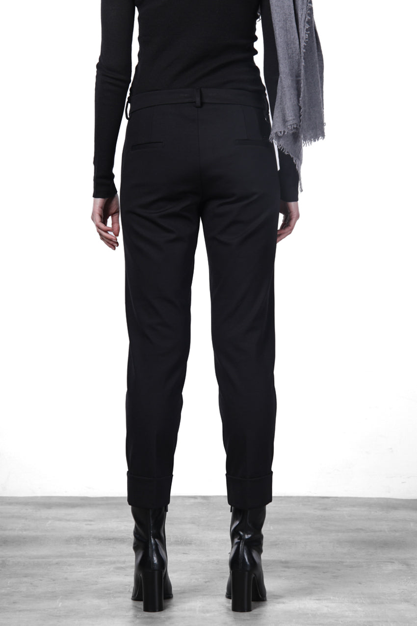 New York Carrot Chinohose für Damen aus technischem Jersey mit carrot fit ①