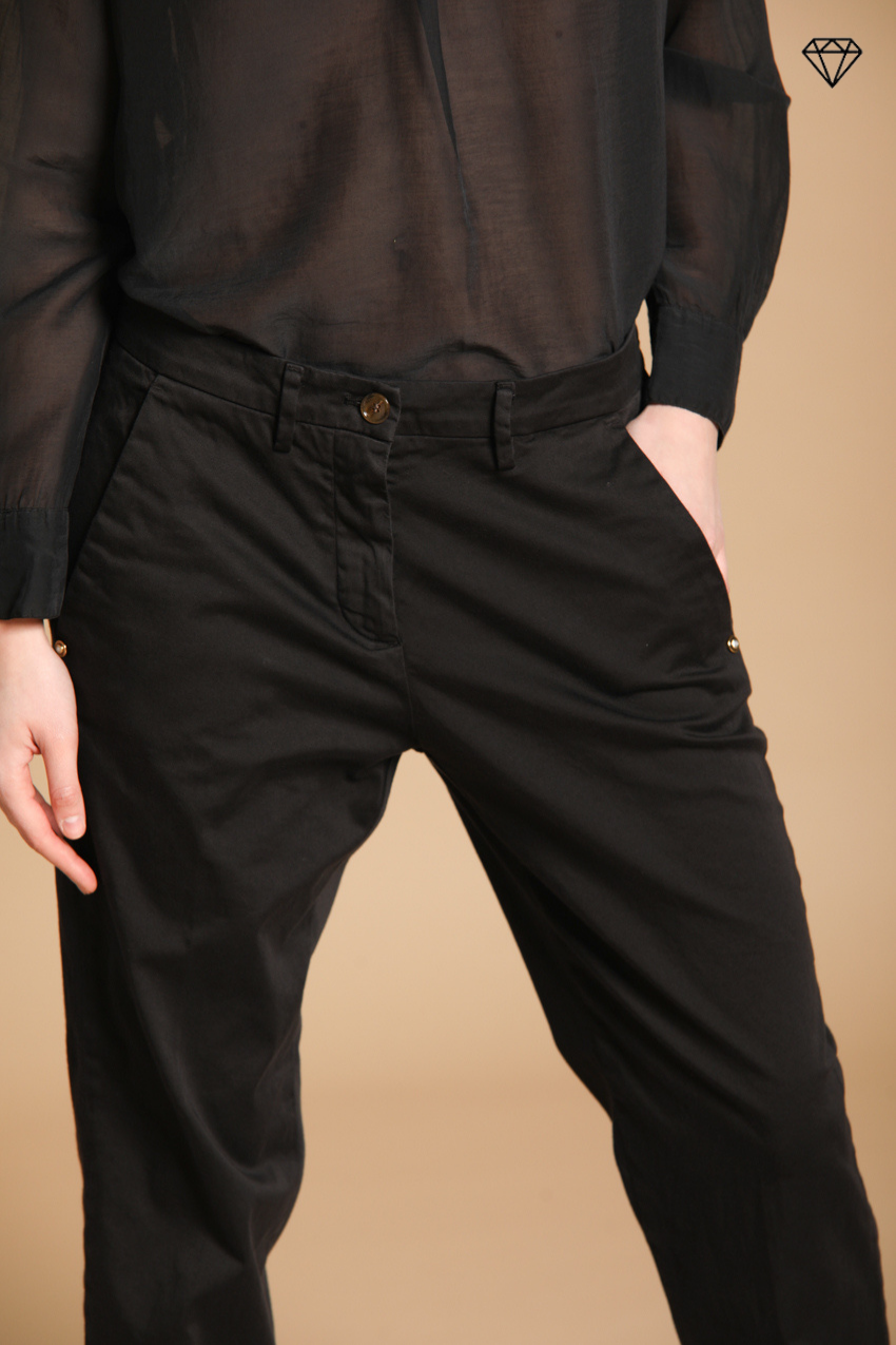 New York Carrot women's chino pants in stretch satin carrot fit ①