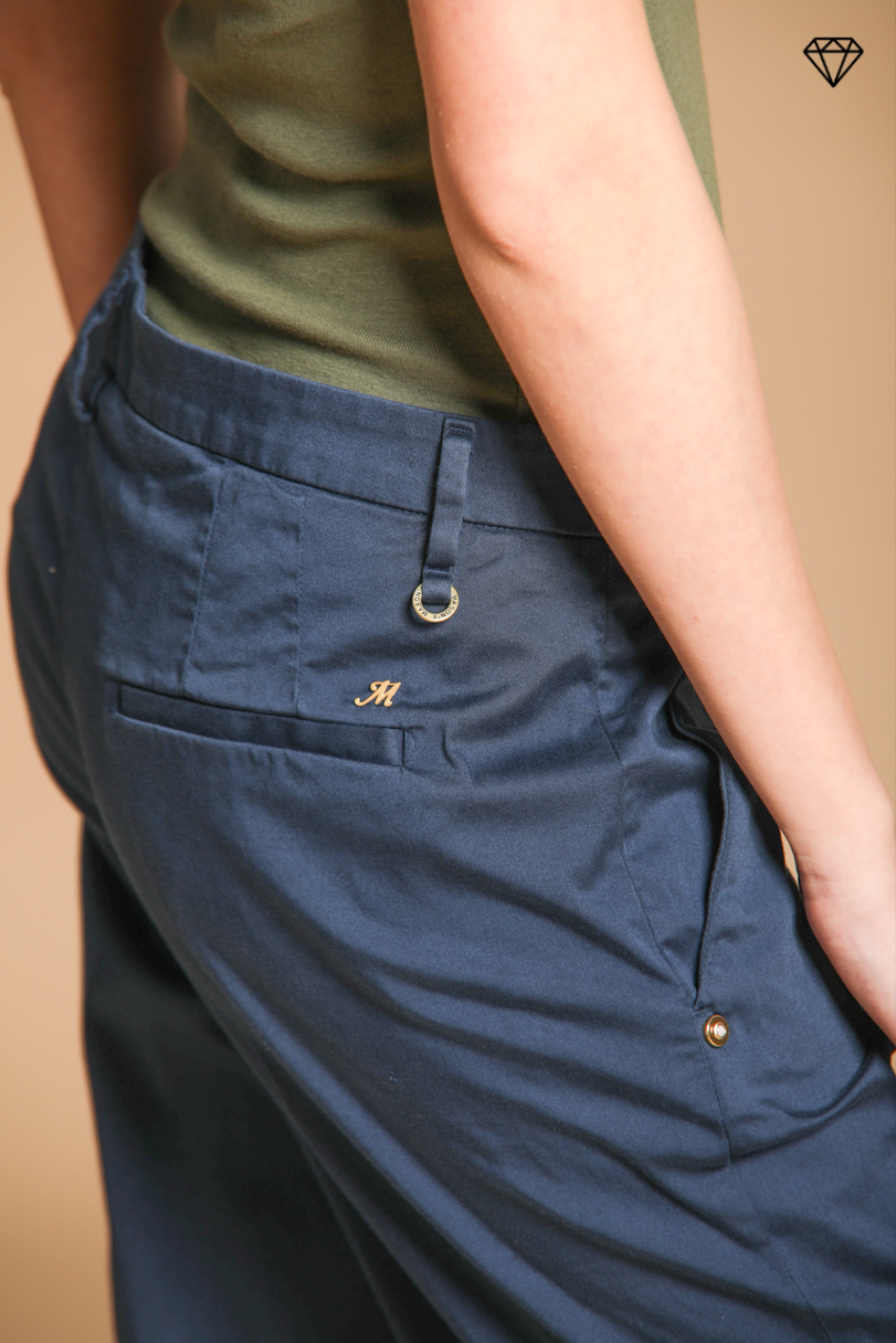 New York Carrot women's chino pants in stretch satin carrot fit ①