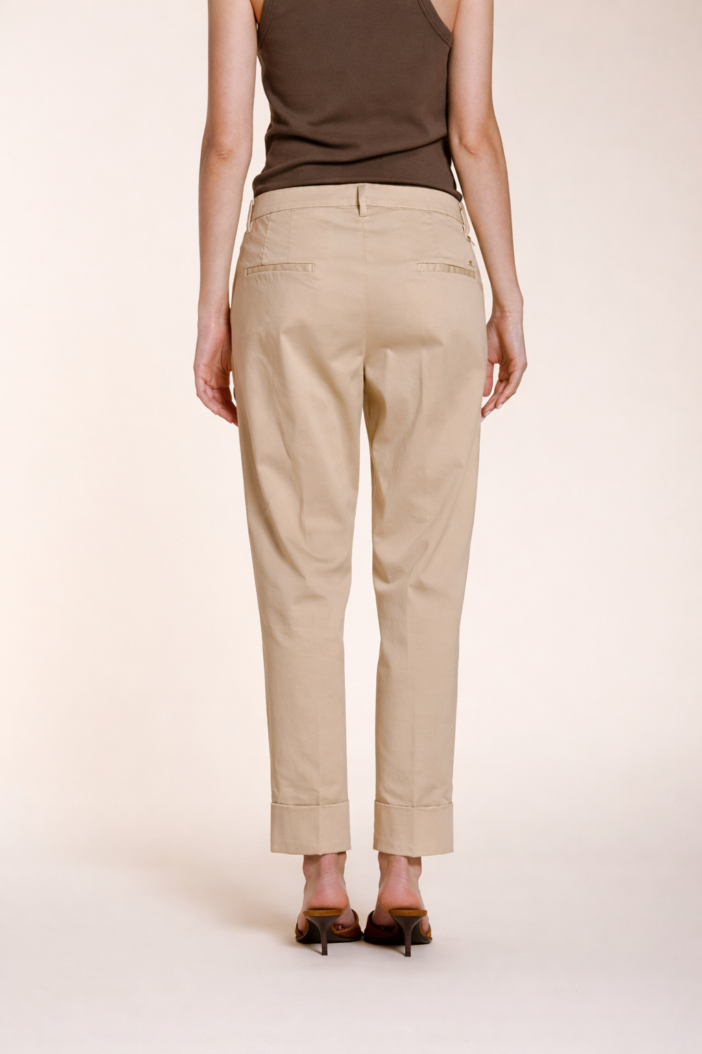 New York Carrot Hose Chino Damen aus Stretch-Satin carrot fit ①