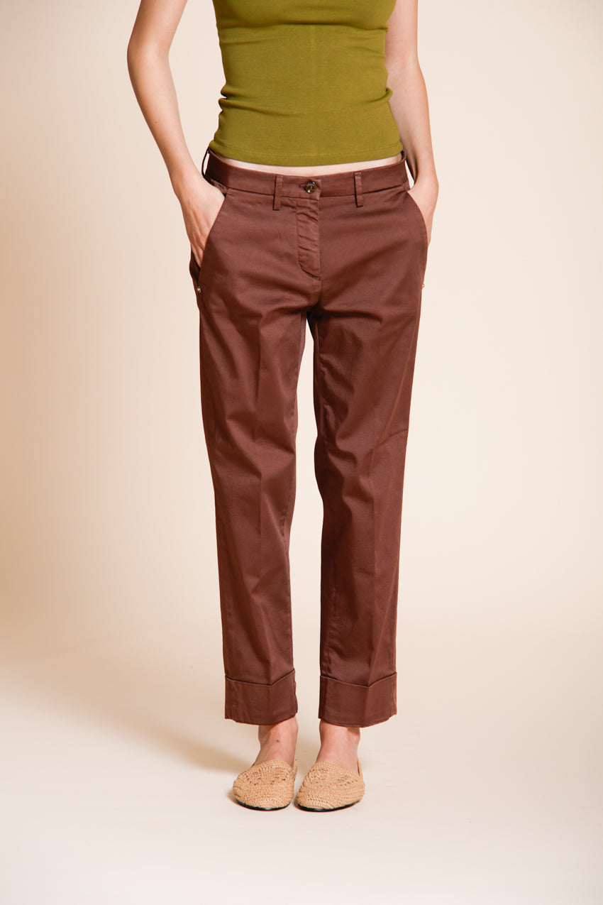 New York Carrot women's chino pants in stretch satin carrot fit ①
