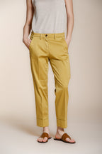 New York Carrot pantalón chino mujer de satén stretch carrot fit ①