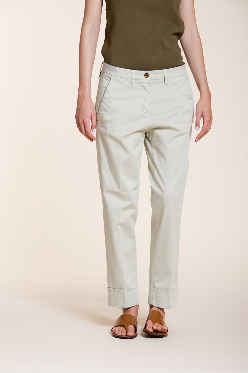 New York Carrot Hose Chino Damen aus Stretch-Satin carrot fit ①