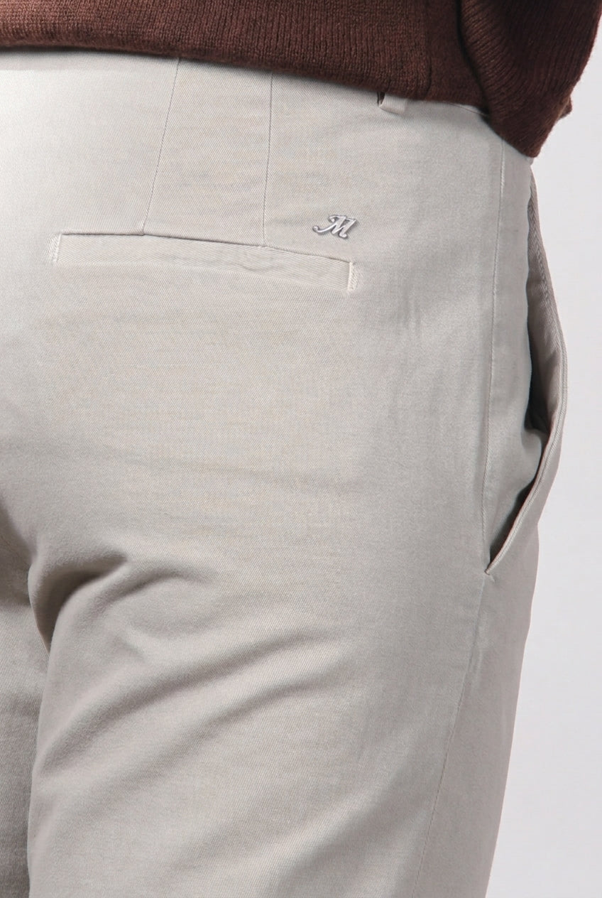 New York Carrot Chinohose für Damen aus Baumwoll- und Wollgabardine mit carrot fit ①
