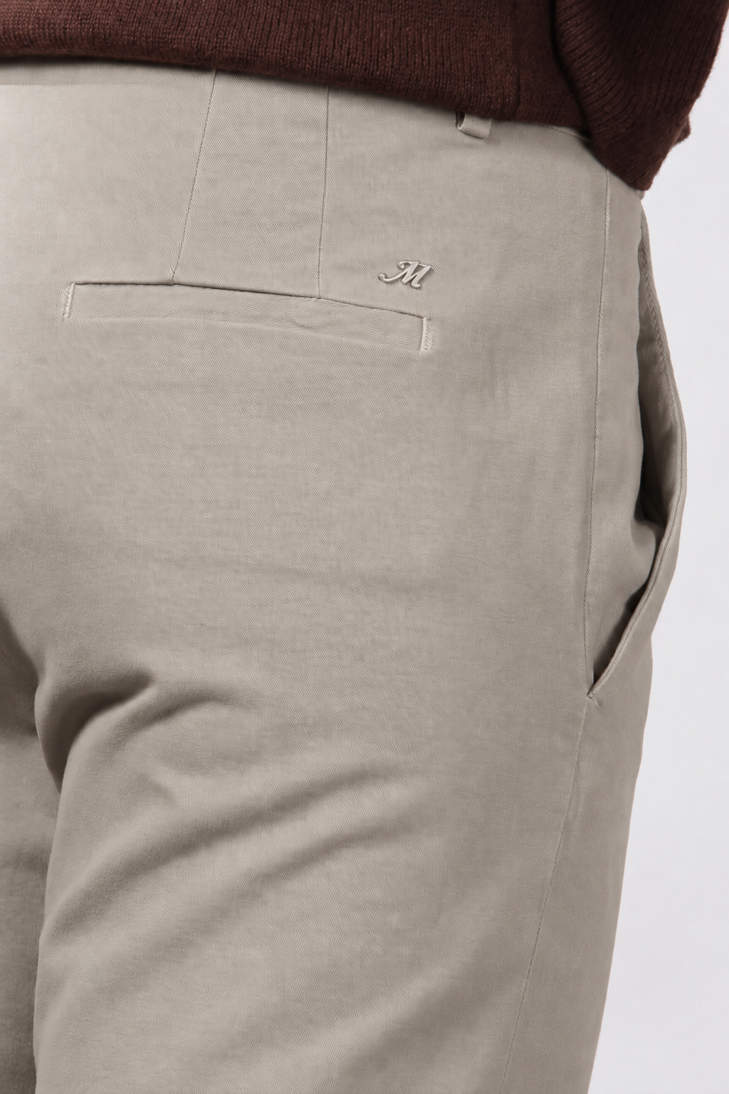 New York Carrot pantalon chino femme en gabardine de coton et laine carrot fit ①
