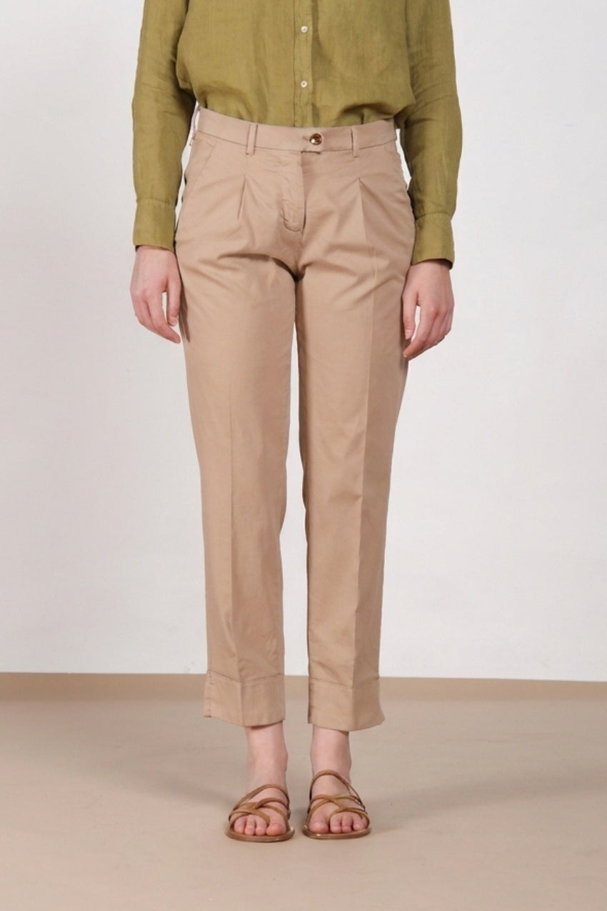New York Carrot Sartoriale 1 Pince pantalon chino femme en satin de coton et soie carrot fit ①