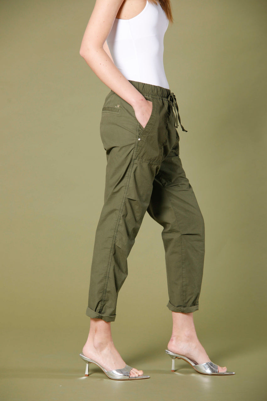 Immagine 4 di pantalone cargo jogger donna in tela paracadute color verde modello Fatique Jogger di Mason's