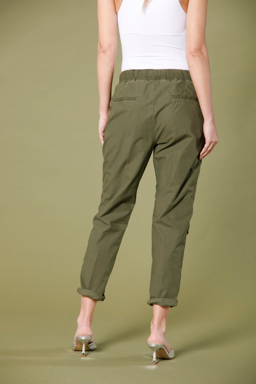 Immagine 3 di pantalone cargo jogger donna in tela paracadute color verde modello Fatique Jogger di Mason's