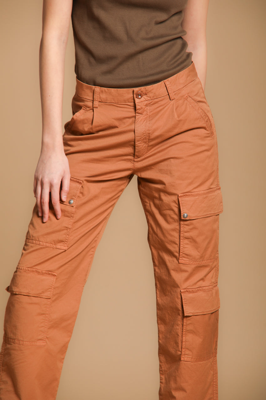 Evita Cargo pantalone cargo donna in gabardina elasticizzata relaxed fit