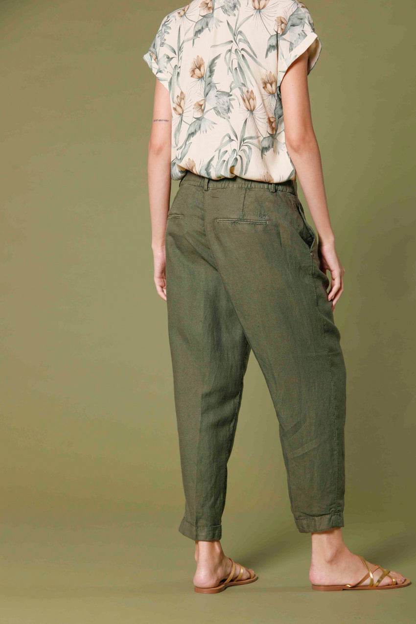 Immagine 4 di pantalone chino jogger donna in stuoia di tencel e lino color verde modello Linda Summer di Mason's