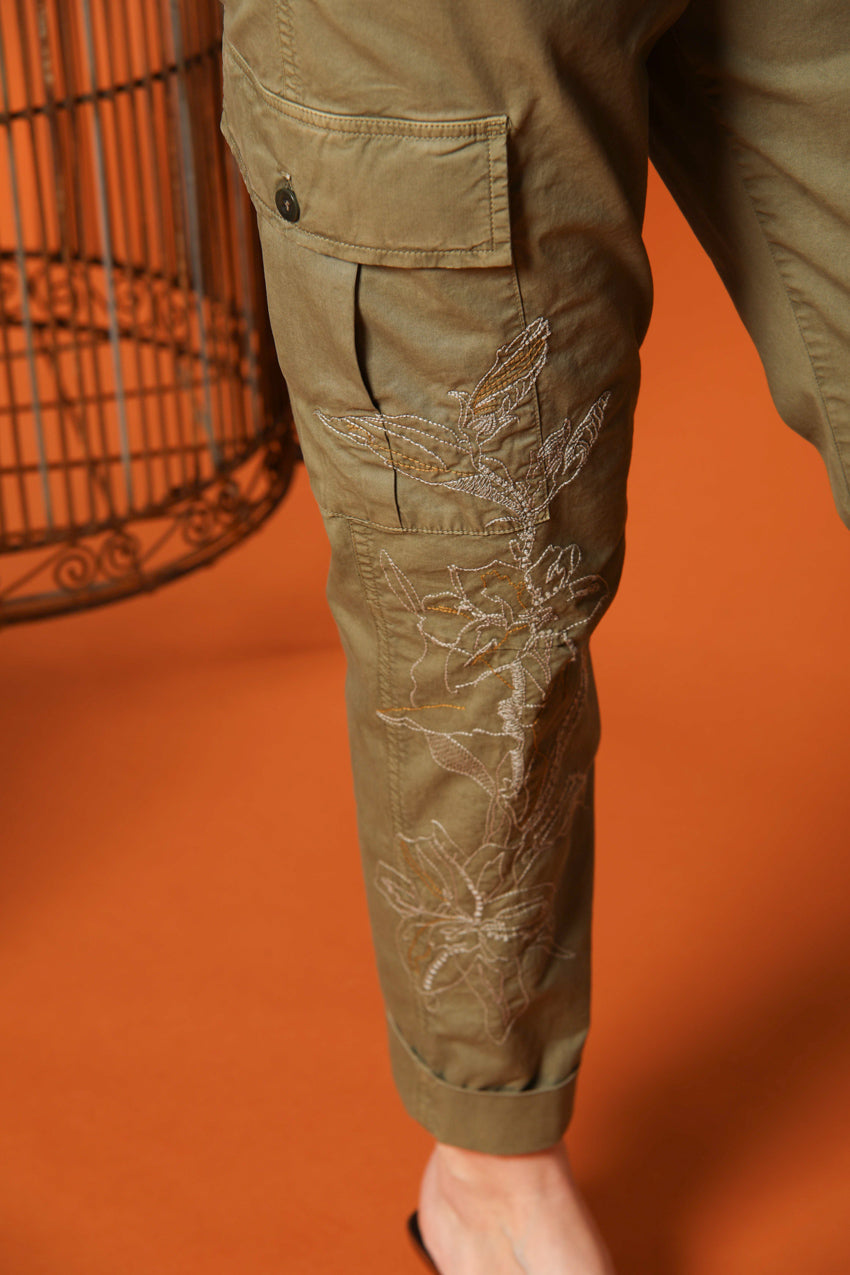Judy Archivio Damen Cargo Hose aus Stretch-Baumwoll-Twill mit Stickerei Relaxed Fit