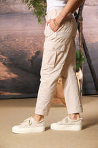 Judy Archivio pantalone cargo donna in twill di cotone stretch relaxed fit