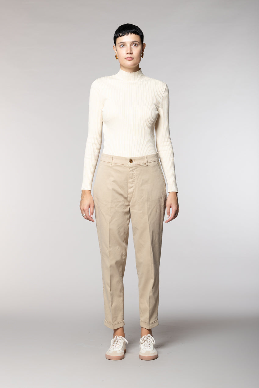 New York Cozy pantalón chino mujer en gabardina carrot fit