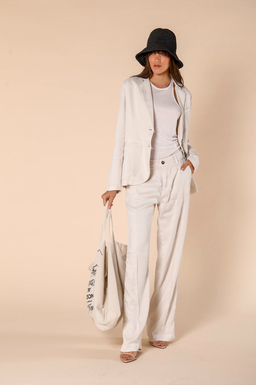 Image 2 of women's chino pants in stucco colored blended linen New York Straight model by Mason's