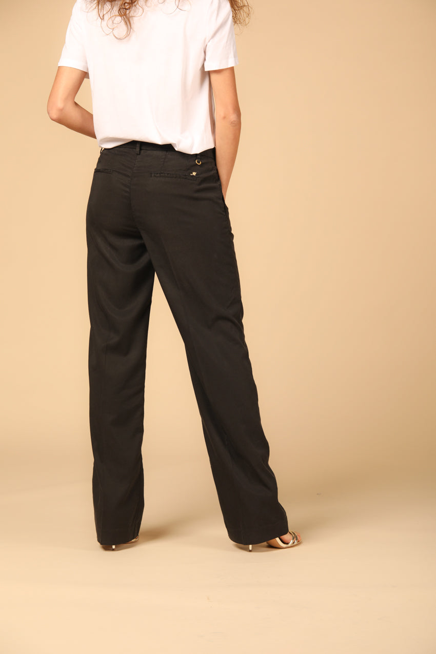 Image 4 of women's chino pants, New York Straight model, in Mason's black