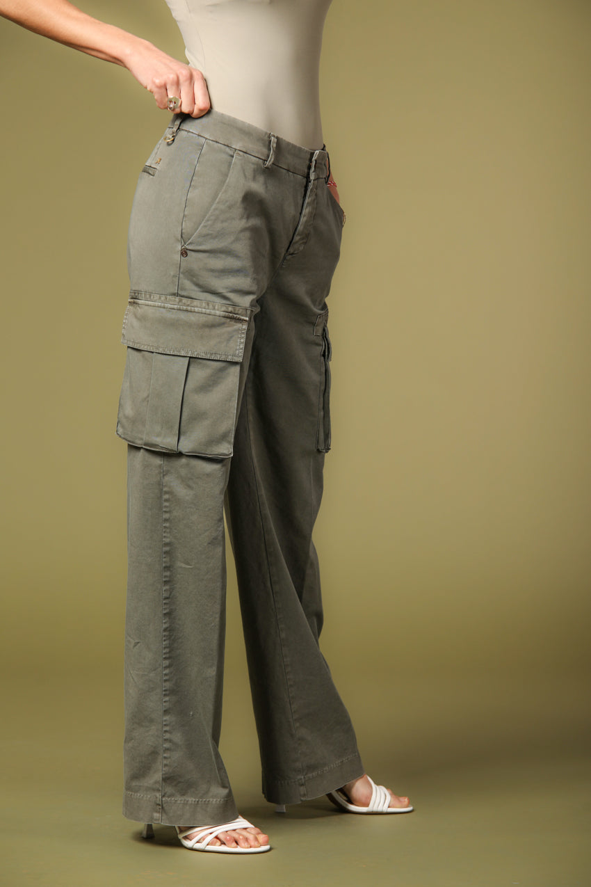 Bild 2 von Damen-Cargohose, Modell Victoria, in Militärgrün mit straight fit von Mason's