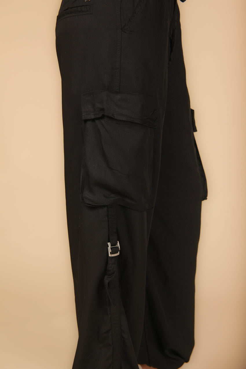 Bild 3 von Damen-Cargo-Joggerhosen, Modell Francis, in Schwarz mit relaxed Passform von Mason's