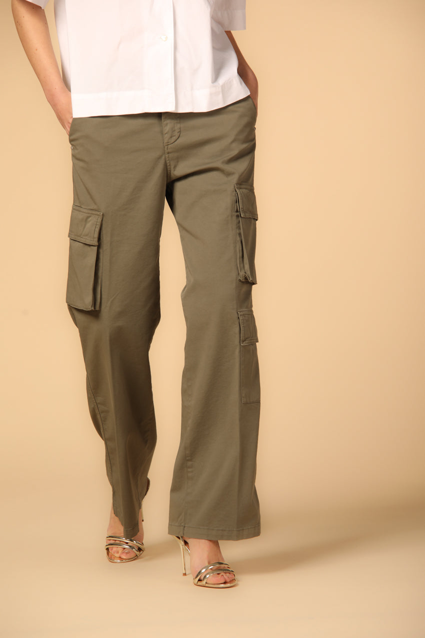 immagine 5 di pantalone cargo donna modello Havana in verde militare fit relaxed di Mason's