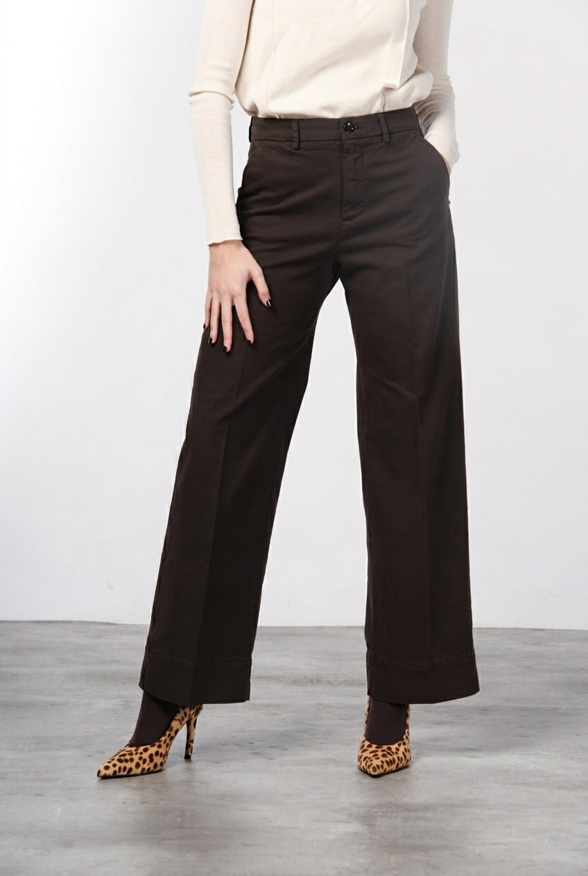 New York Studio women’s chino trousers in satin, straight fit
